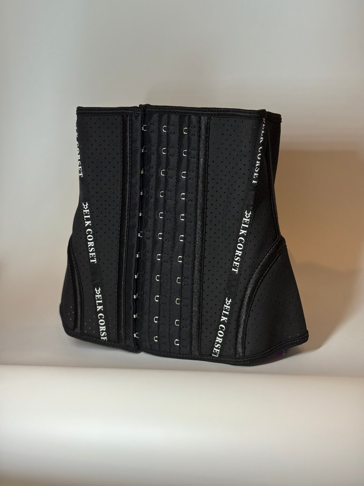 Premium Diva classic black corset 9.5"