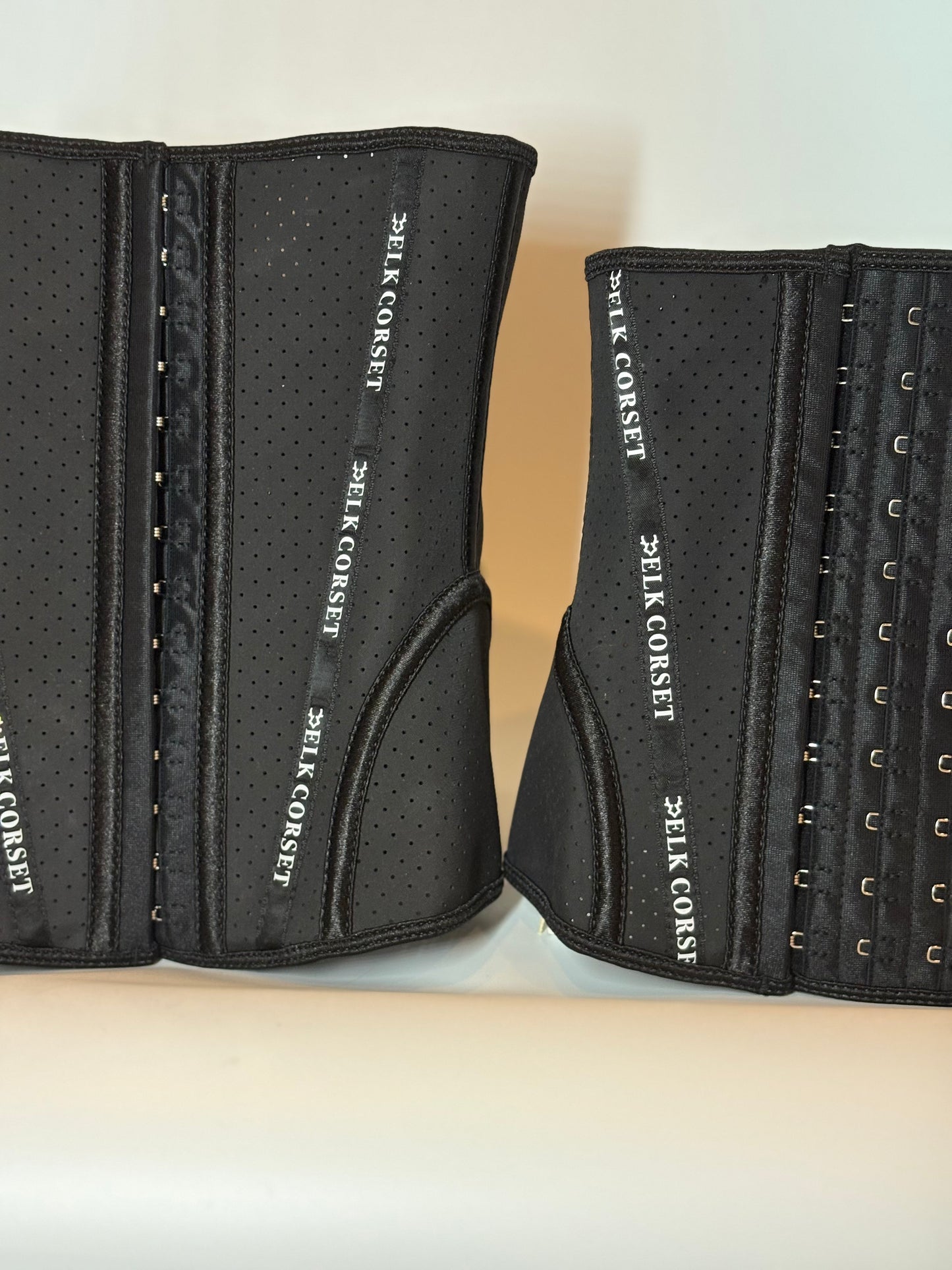 Premium Diva classic black corset 9.5"